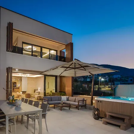 Emma On Island Pag For 14 Persons With Sea View, Wellness & Pool Heating * Pag Town