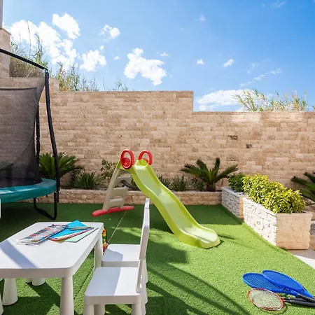 Villa Emma On Island Pag For 14 Persons With Sea View, Wellness & Pool Heating *