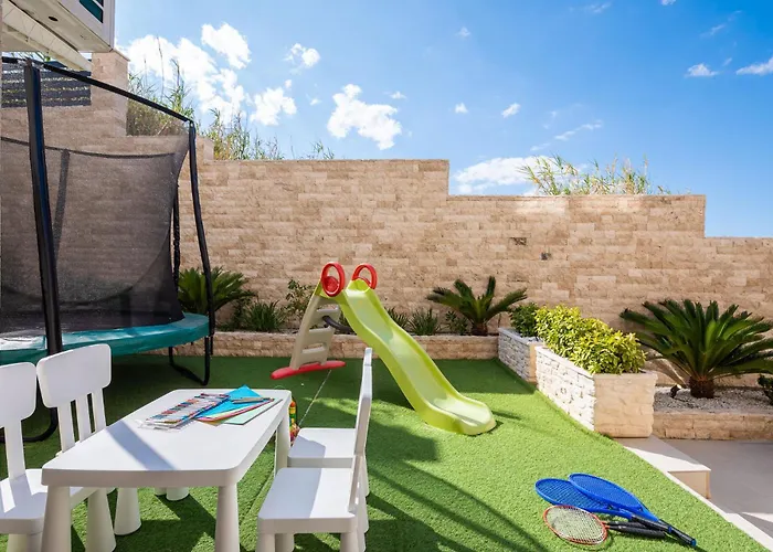 Villa Emma On Island Pag For 14 Persons With Sea View, Wellness & Pool Heating *