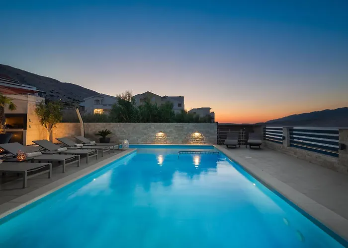 Emma On Island Pag For 14 Persons With Sea View, Wellness & Pool Heating Pag Town