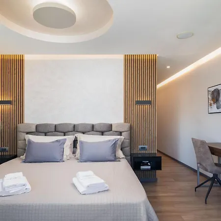 Emma On Island Pag For 14 Persons With Sea View, Wellness & Pool Heating Villa Pag Town
