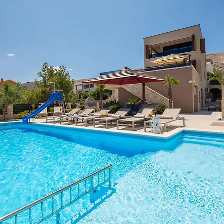 Villa Emma On Island Pag For 14 Persons With Sea View, Wellness & Pool Heating